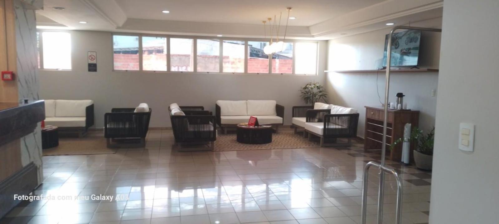 פלמס Victoria Plaza Hotel מראה חיצוני תמונה