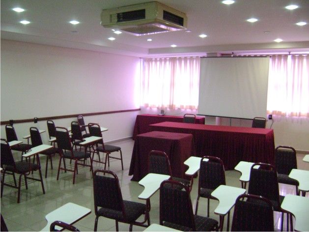 פלמס Victoria Plaza Hotel מראה חיצוני תמונה