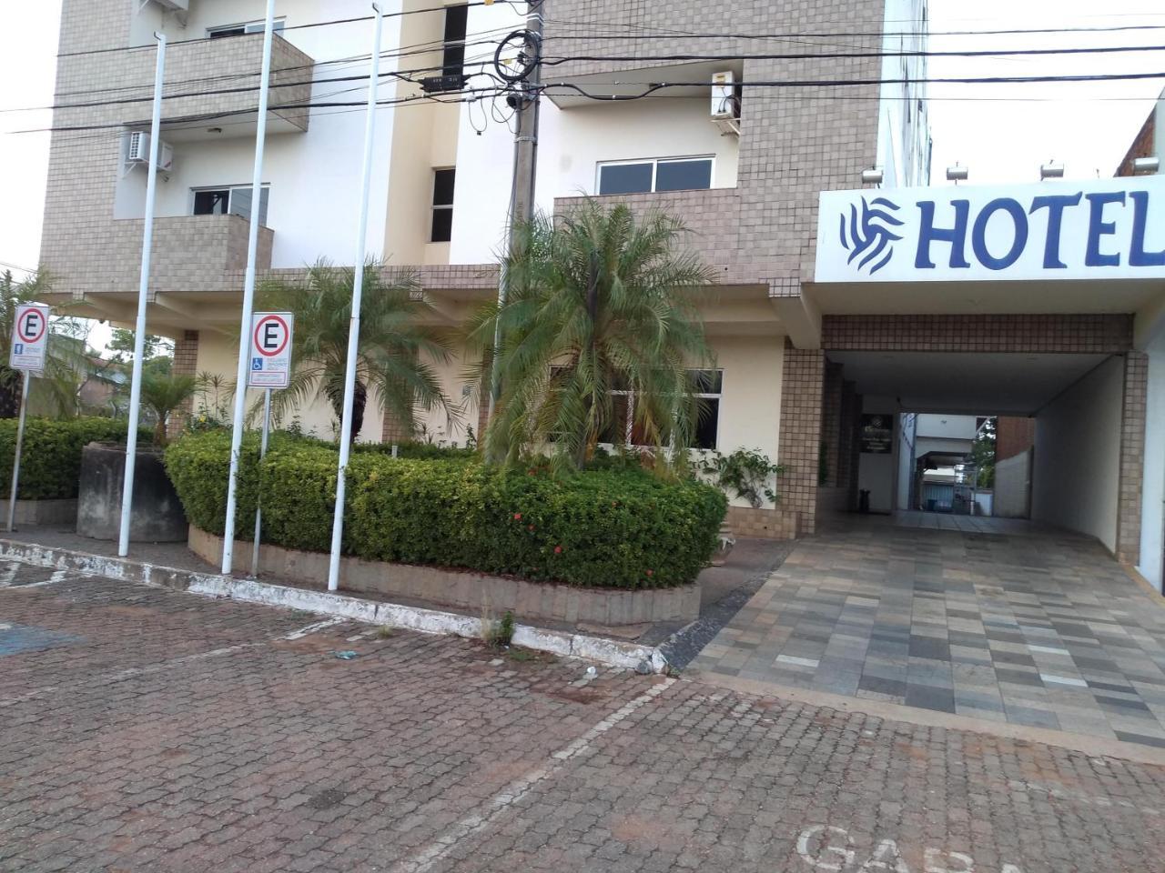 פלמס Victoria Plaza Hotel מראה חיצוני תמונה