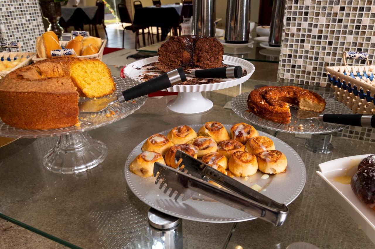פלמס Victoria Plaza Hotel מראה חיצוני תמונה