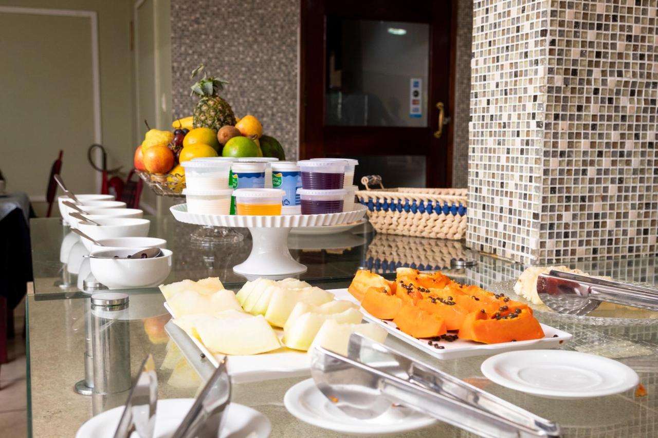 פלמס Victoria Plaza Hotel מראה חיצוני תמונה